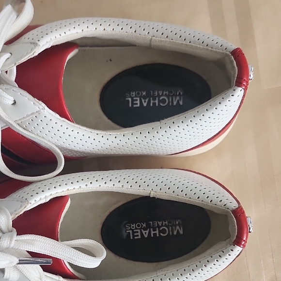 Michael Kors Women's Catelyn Sneakers - Picture 6 of 8